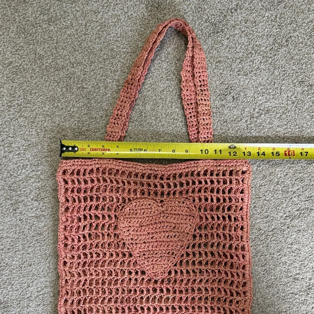 BTB‎ Los Angeles Coral Heart Market Tote Bag